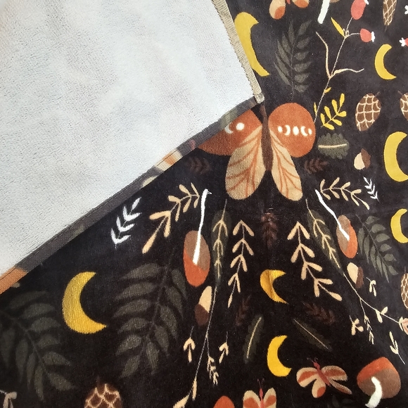 Envogue 4 piece Decorative Towel Set - Picture 10 of 16